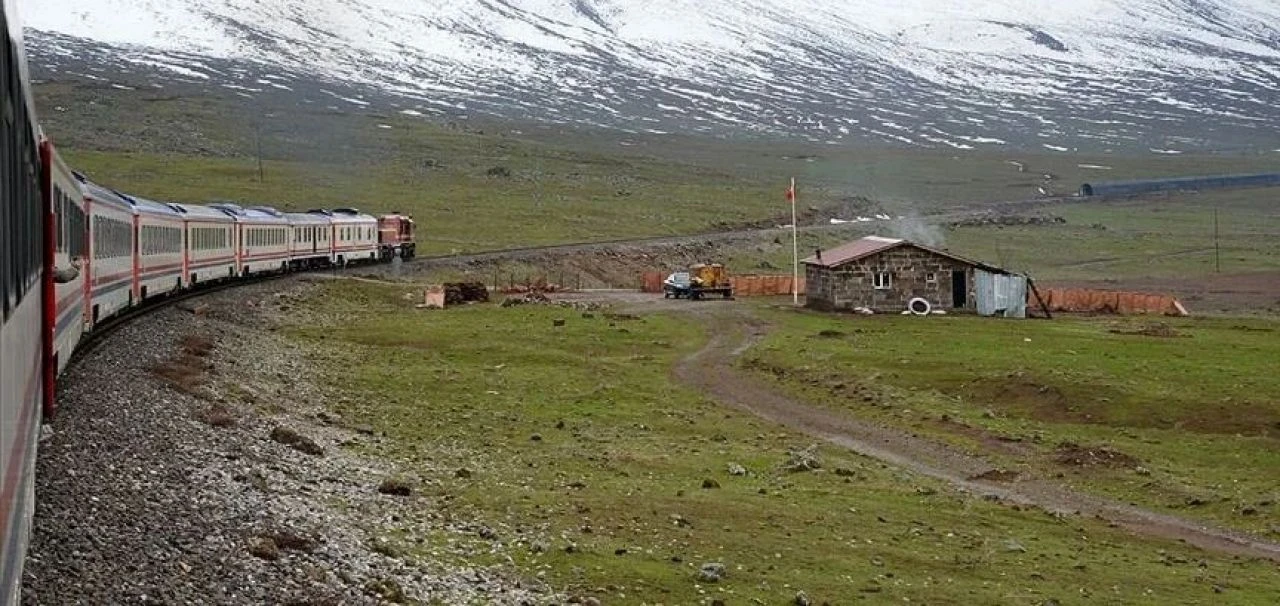 Mezopotamya Ekspresi nin güzergahı Ankara dan Diyarbakır a kadar