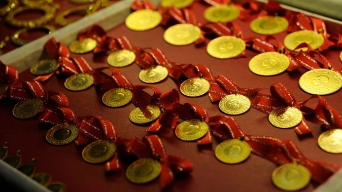 Altın uçuşa geçti! Gram altın, çeyrek altın ne kadar oldu? İşte 3 Nisan 2024 altın fiyatları