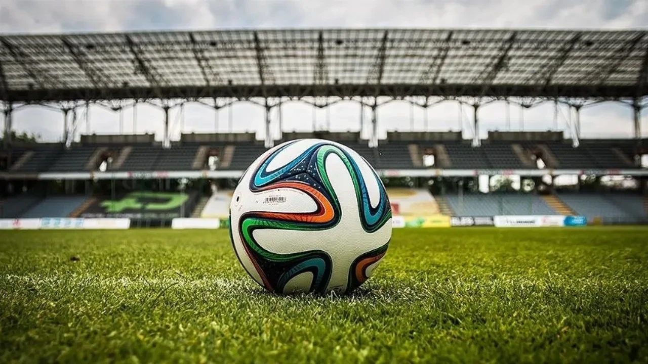  halka açık 8 futbol kulübünün hisselerinin 2025'in 9 ayındaki performansları 