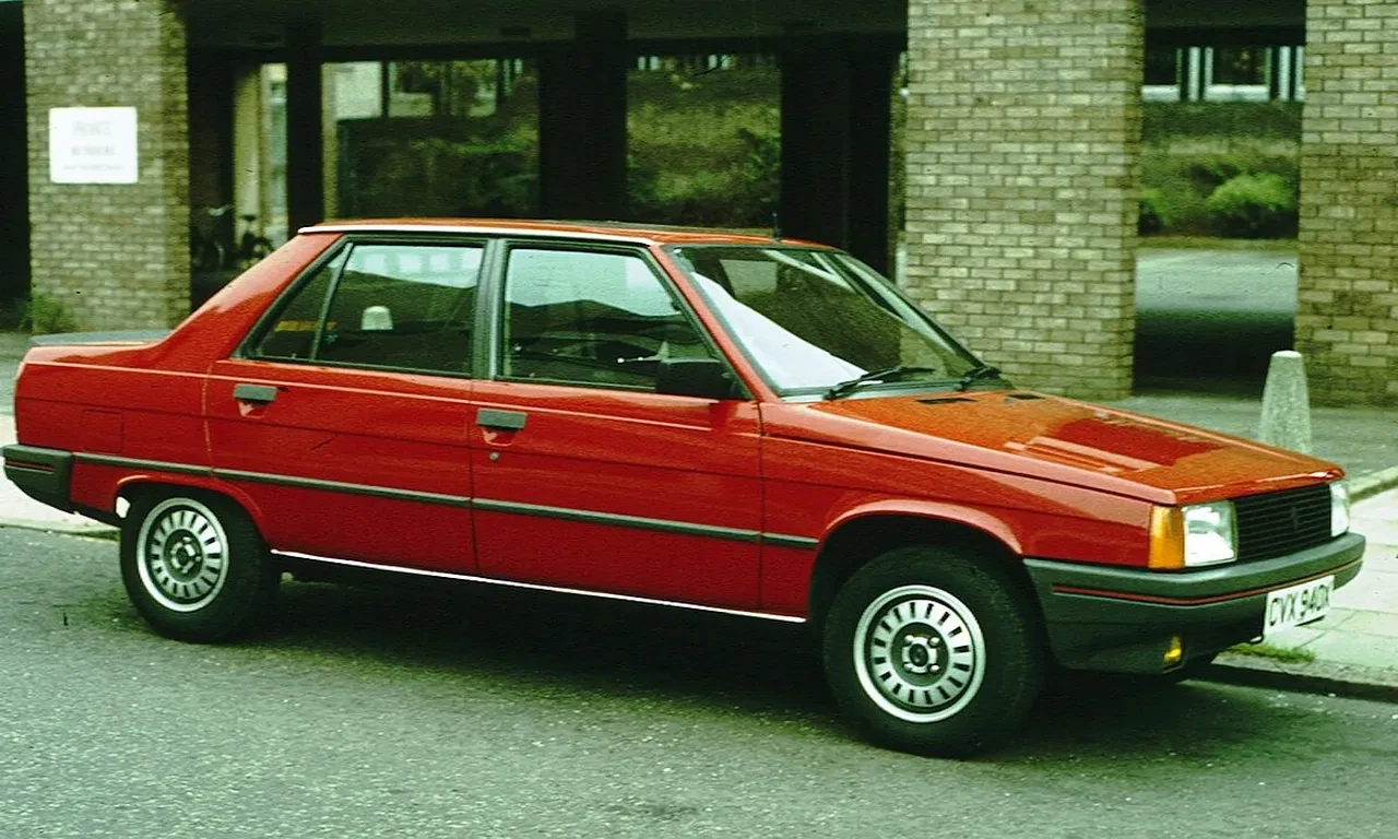 Renault 9 
