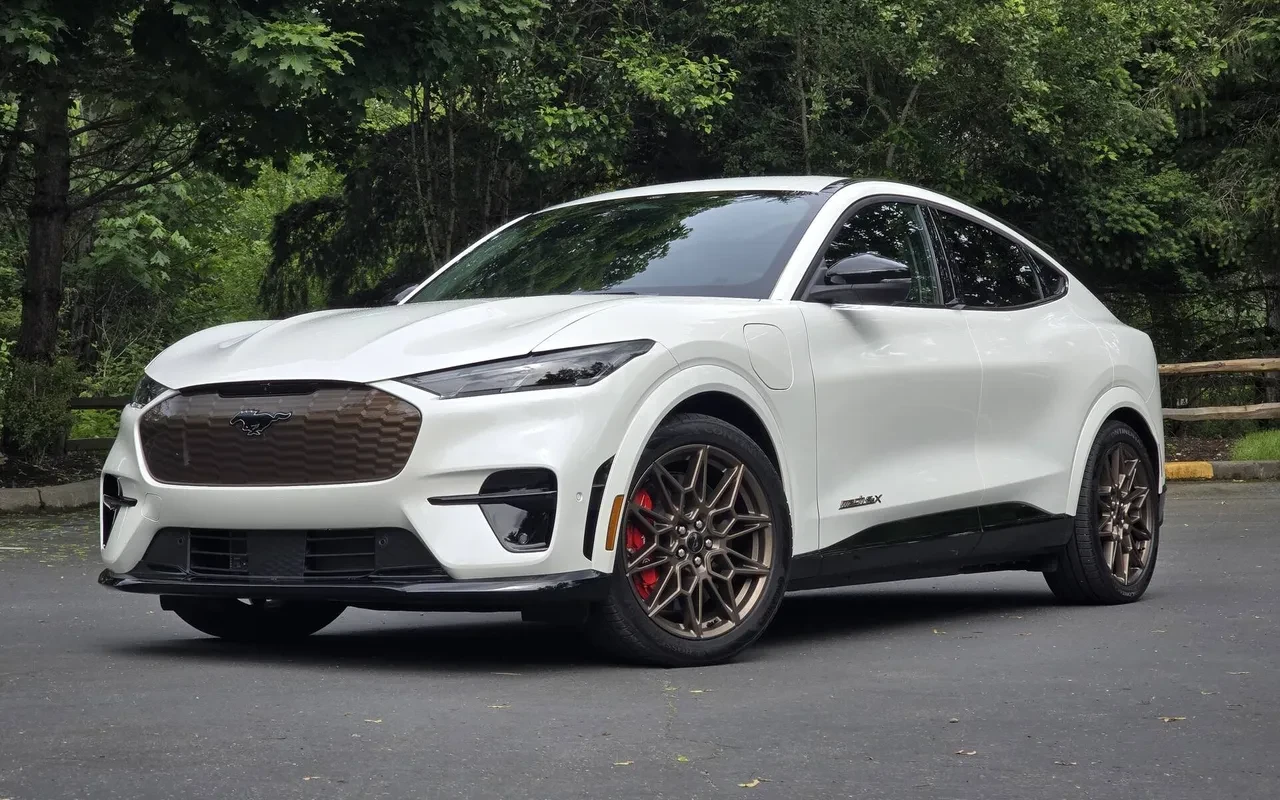 2025'in en iyi elektrikli otomobilleri 