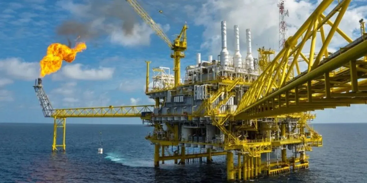 Dev petrol şirketi satıldı: Zorda kalan rakibini satın aldı