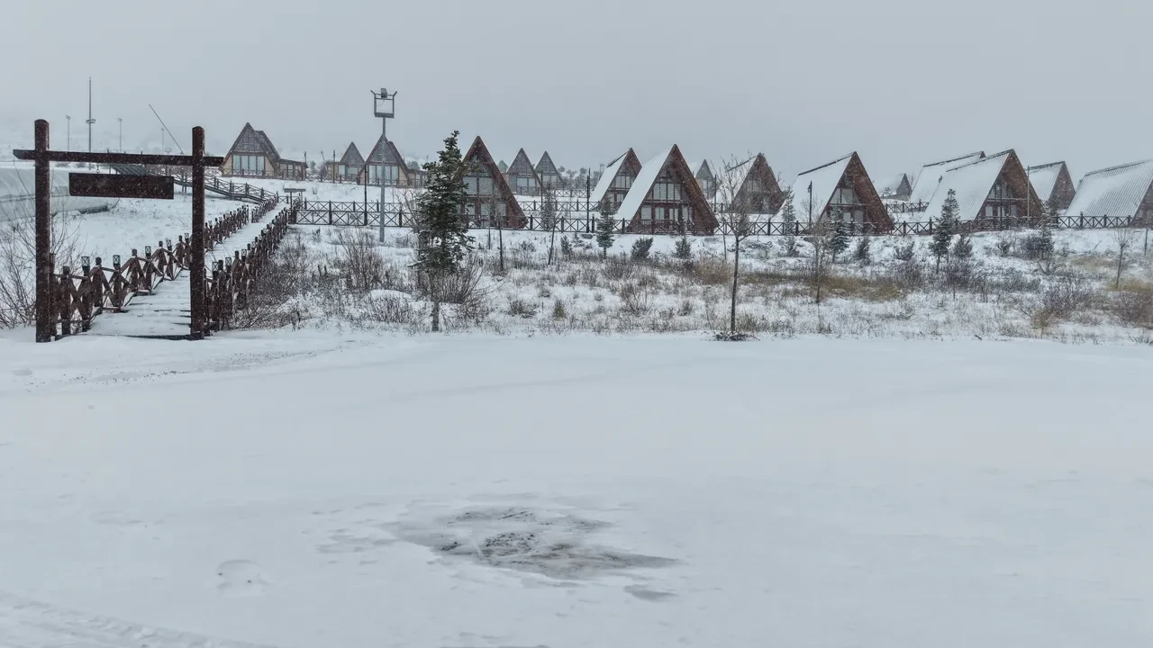 Türkiye beyaza bürünmeye başladı! Yetkililer 2 konu için özellikle uyarıyor