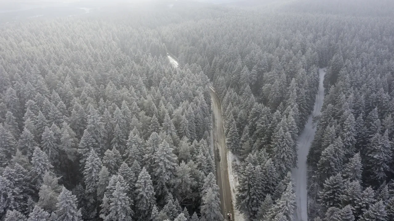 Türkiye beyaza bürünmeye başladı! Yetkililer 2 konu için özellikle uyarıyor