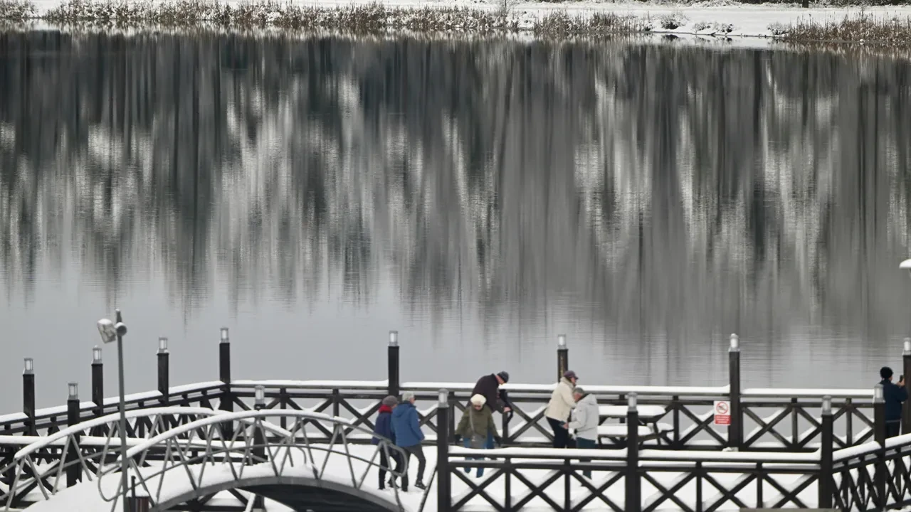 Türkiye beyaza bürünmeye başladı! Yetkililer 2 konu için özellikle uyarıyor