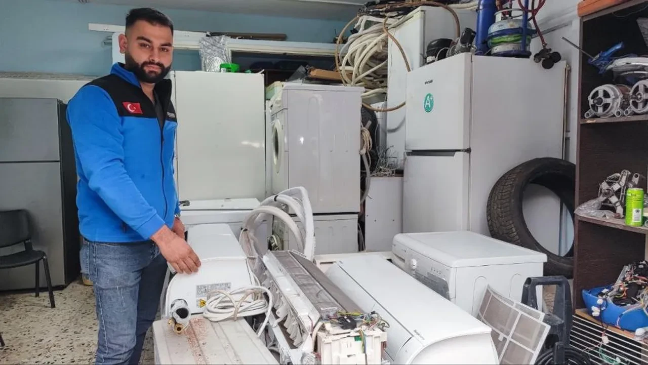  Sokakta görenler ‘Sen ölmedin mi?' diye soruyor4