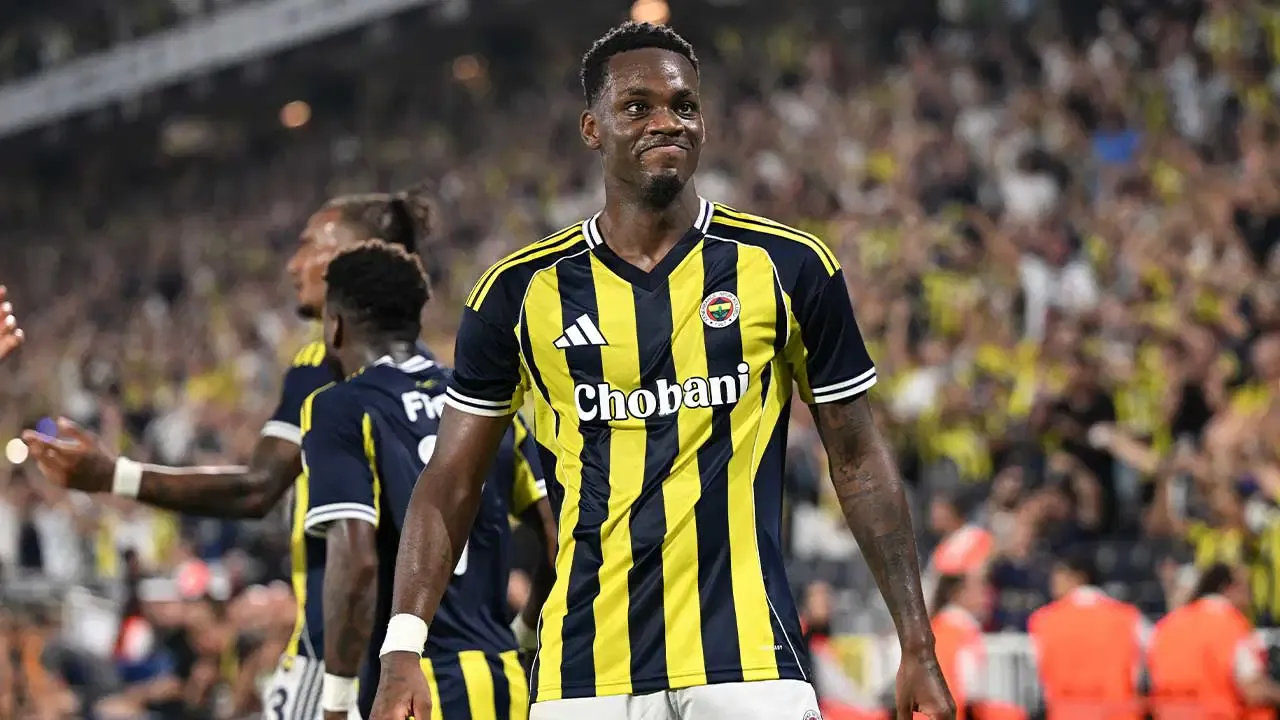 Jhon Duran (Fenerbahçe) - 32 milyon euro (-3 milyon euro)