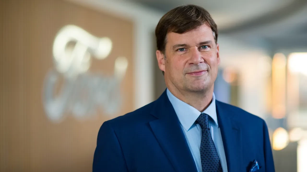 Çin korkusu başladı: Ford ve Renault güçlerini birleştiriyor