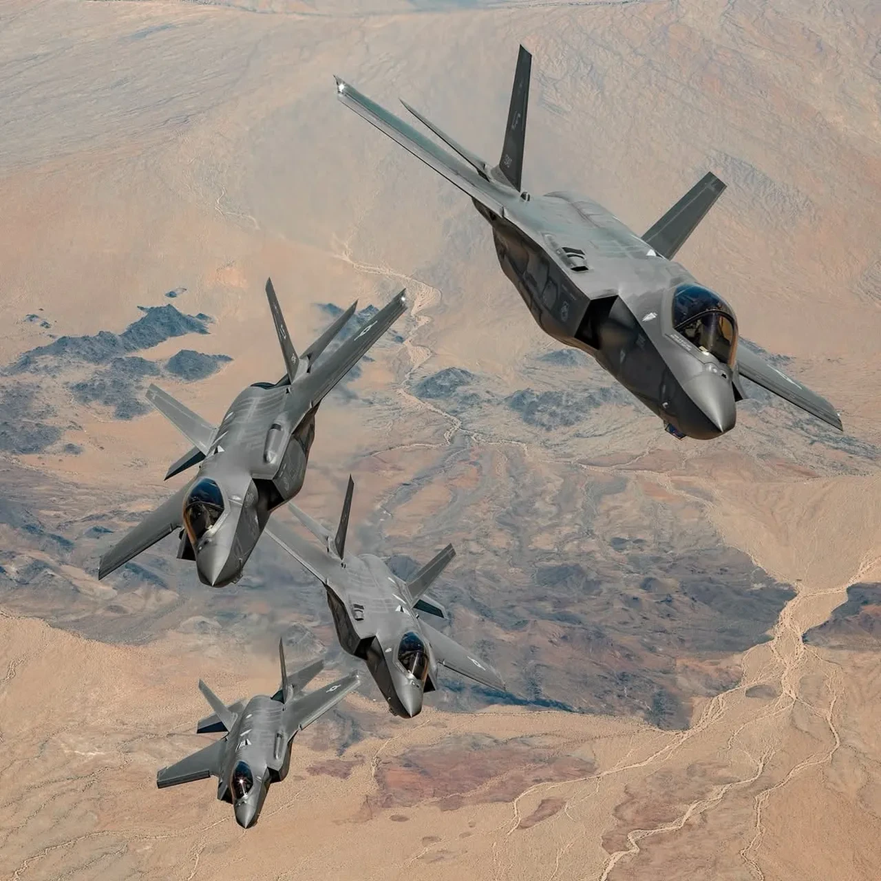 Dünyanın en hızlı askeri araçları hayran bıraktı! Sesten 3 kat daha hızlı uçabiliyorlar