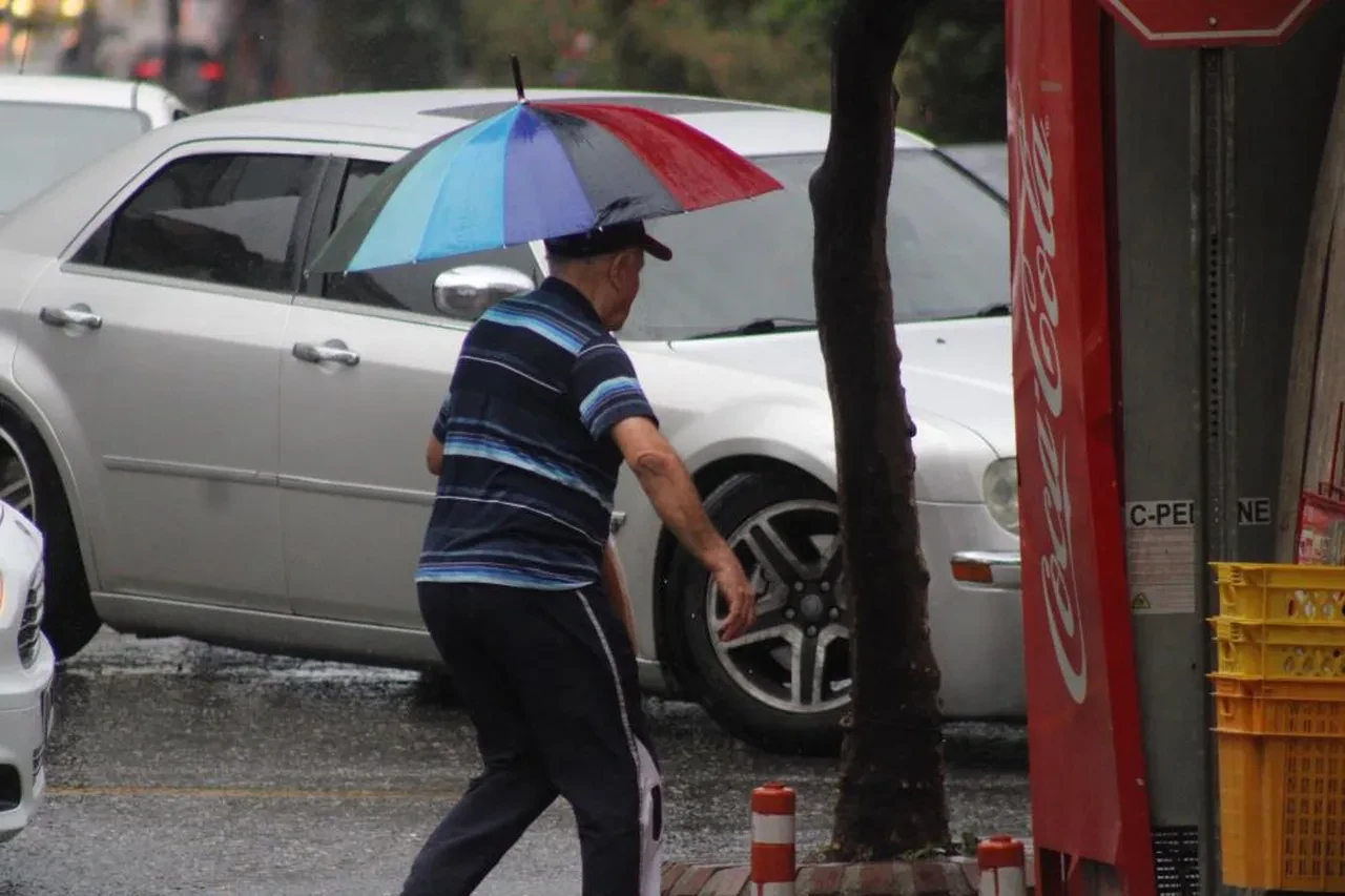 3 bölgeye dikkat! Meteoroloji uyardı: Sağanak yağış kapıda