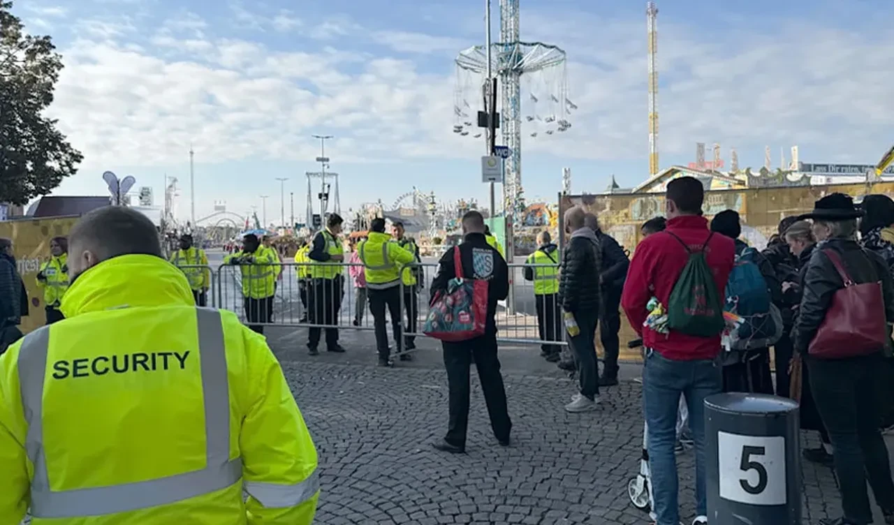 Almanya kırmızı alarmda! Patlama sonrası Oktoberfest'e bomba tehdidi