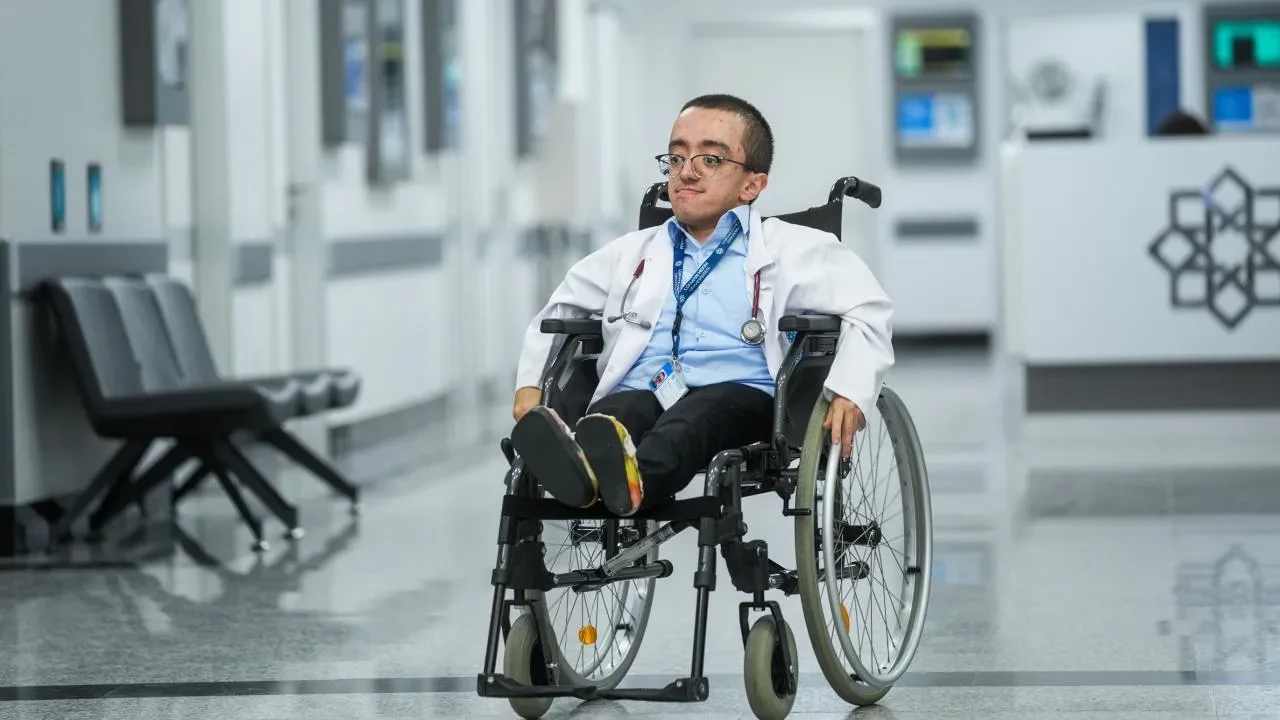Cam kemik hastası Hamza
