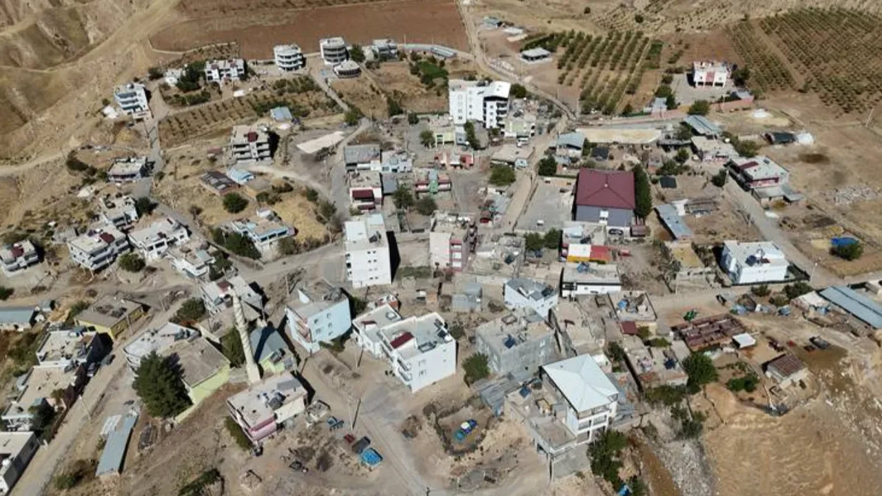 Duyan şaşırıp kalıyor! Bu köyde herkesin adı ve soyadı aynı