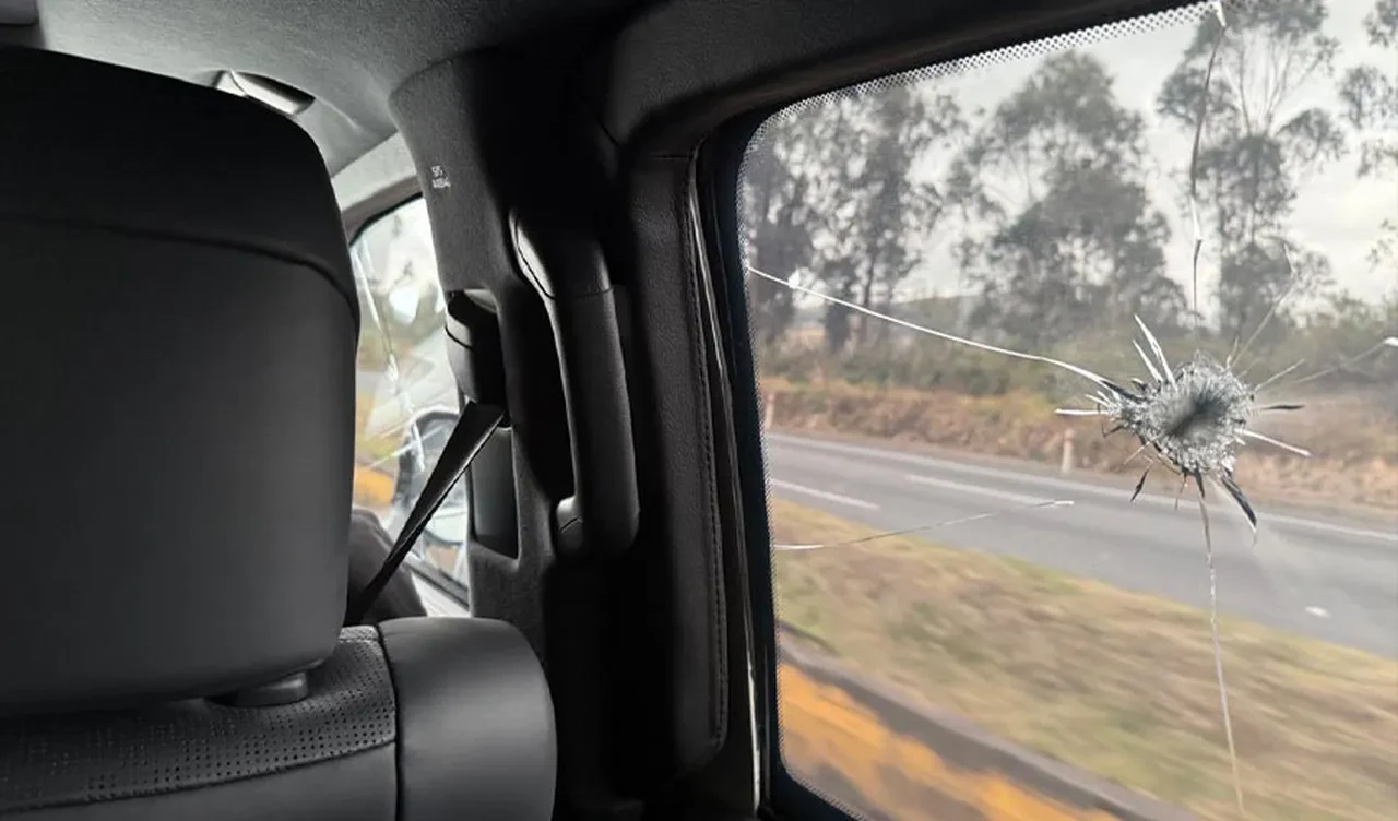 Ekvador'da protestolar kaosa dönüşüyor! Başkanın konvoyu kurşun yağmuruna tutuldu