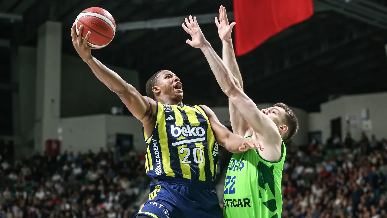 Fenerbahçe Beko maçı hangi kanalda, saat kaçta? EuroLeague'de Paris Basketball karşısında ilk maçına çıkacak