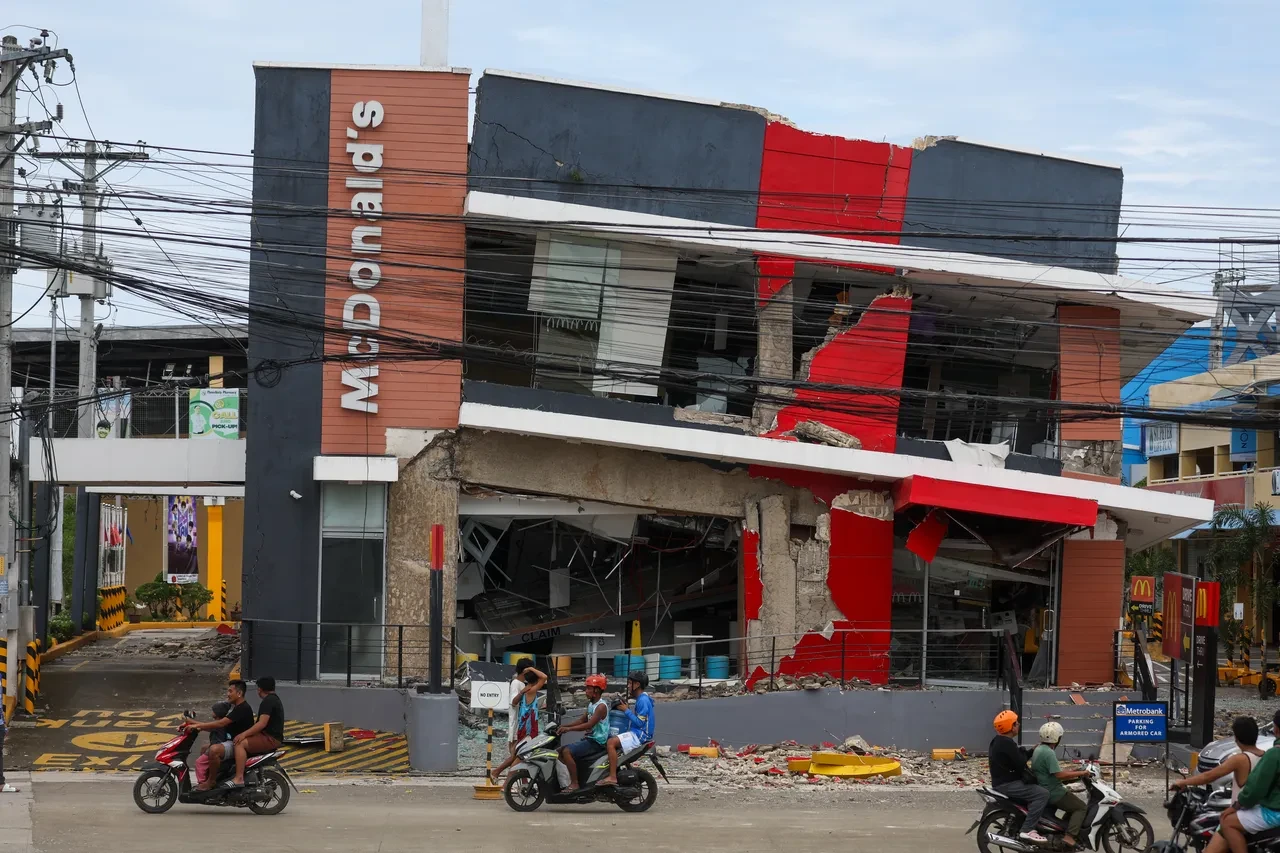Filipinler'deki şiddetli depremde can kaybı artıyor