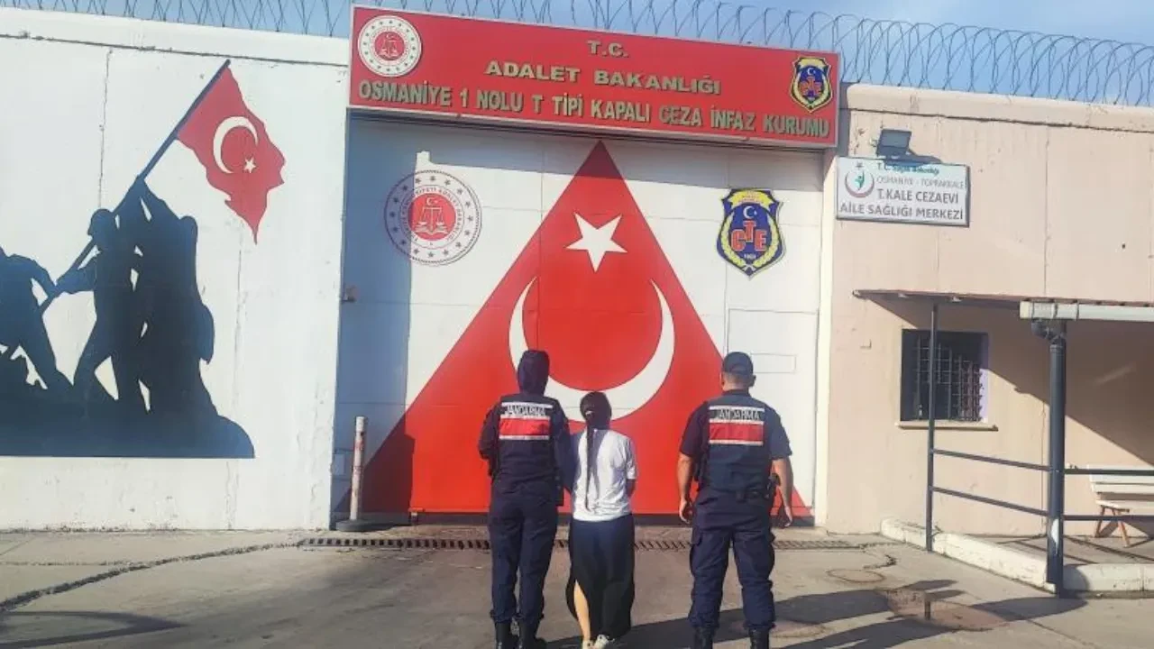 Hasta olunca faka bastı! Muayene sırasında enselendi