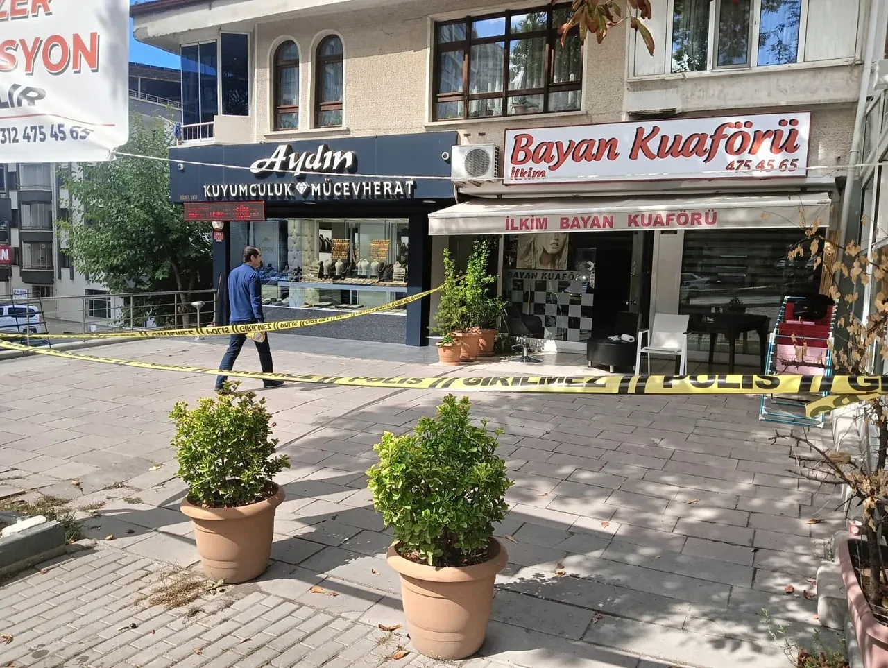 Kadın kuaförüne pompalı tüfekle saldırı! Peş peşe tetiğe bastı 
