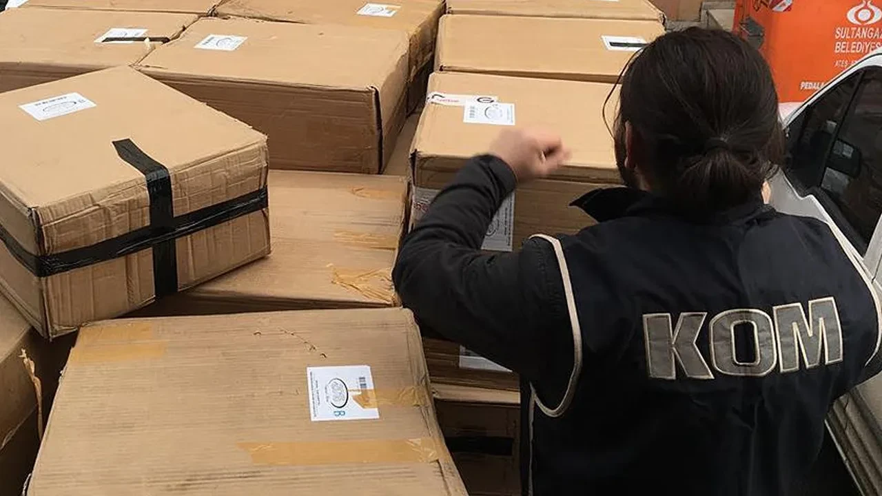 Manisa'da kaçakçılara darbe: 55 gözaltı! En çok 2 ürün ele geçirildi