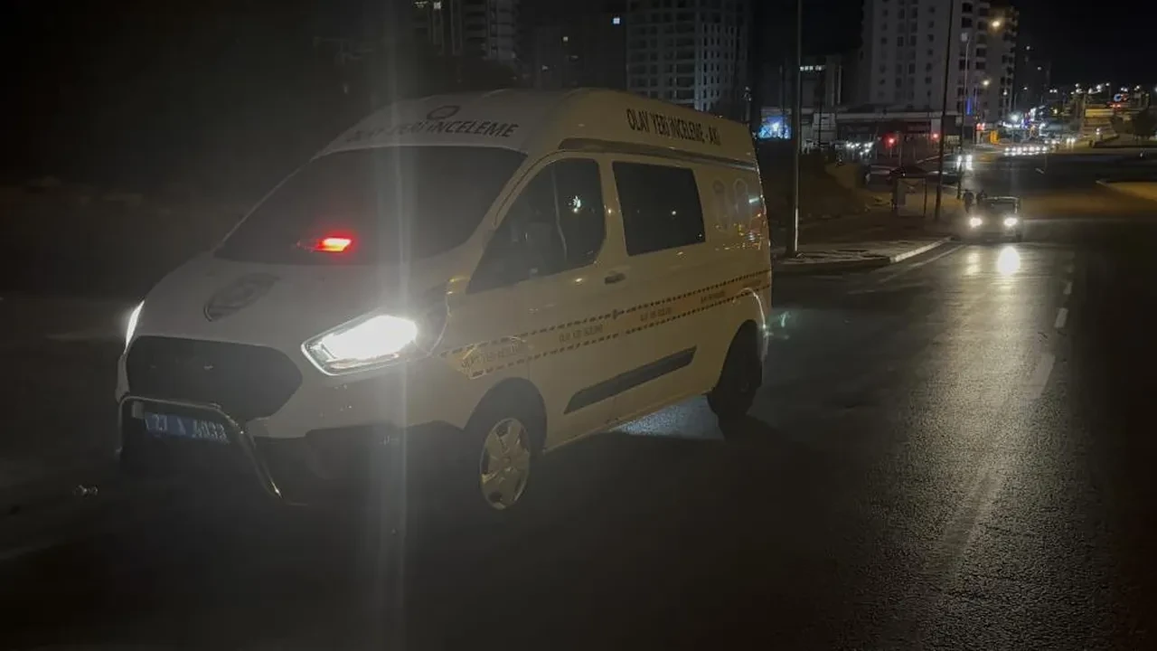 Sokak ortasında cinayet! 20 yaşındaki genç, bıçaklı saldırıda öldürüldü