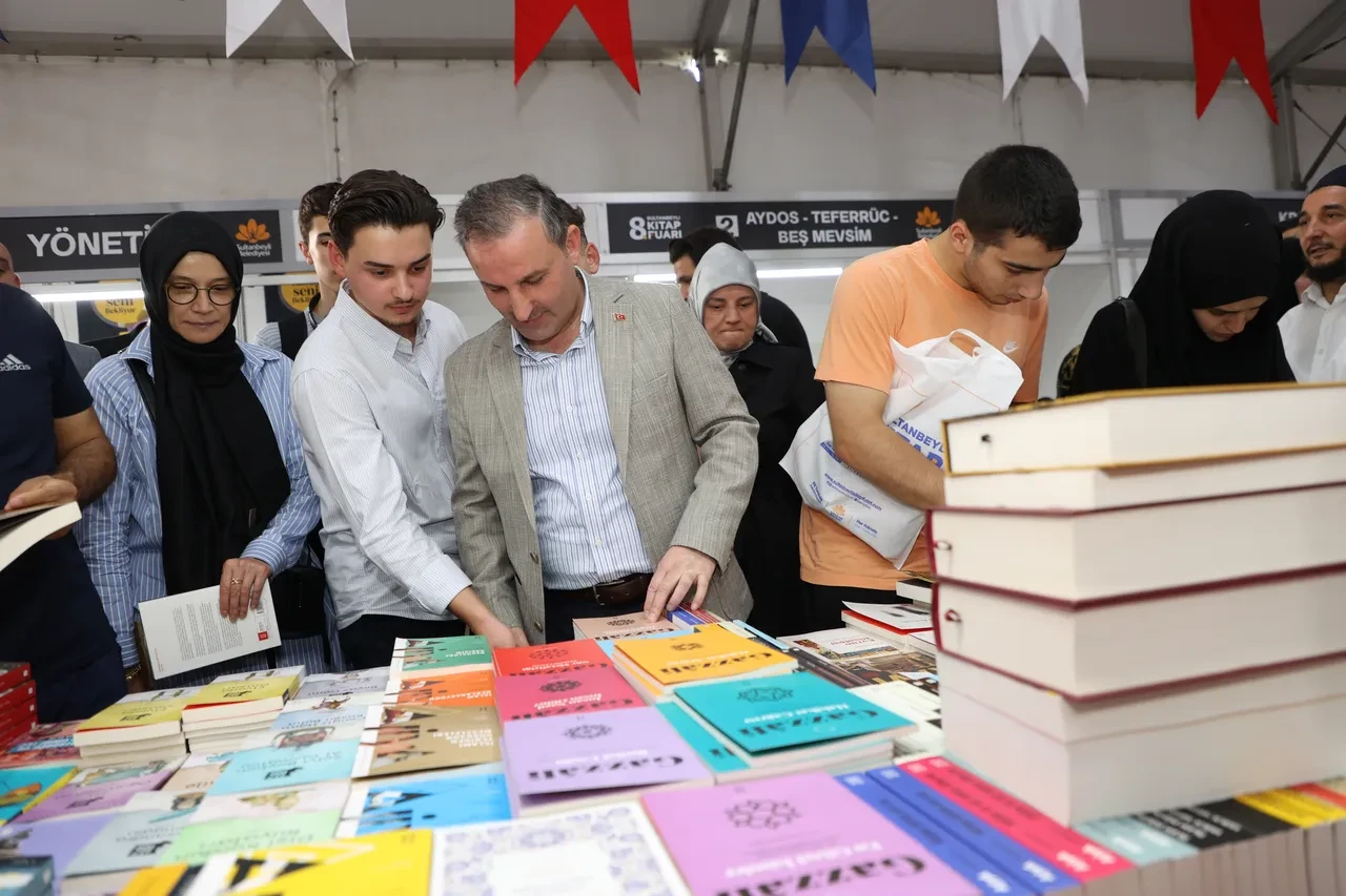 100 yayınevi ve 75 yazarın katılacağı 9. Sultanbeyli Kitap Fuarı başlıyor: Sürpriz etkinlikler var!