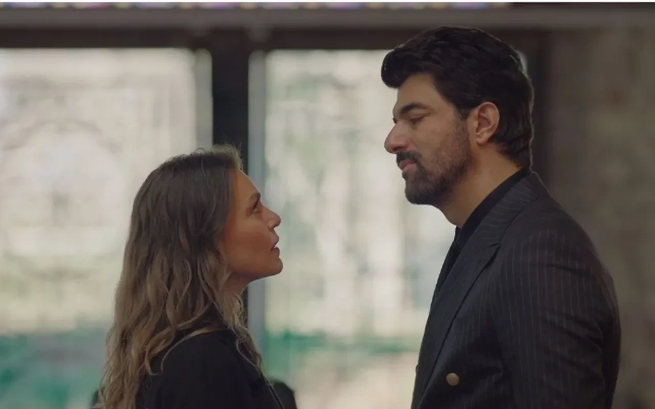 Engin Akyürek ile Aslı Enver uyumuna beğeni yağdı 