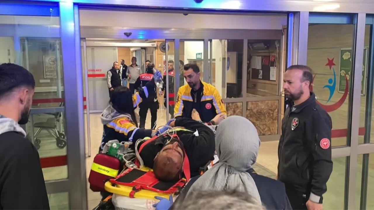 Hastane şantiyesinde bıçaklı kavga: Ortalık savaş alanına döndü!