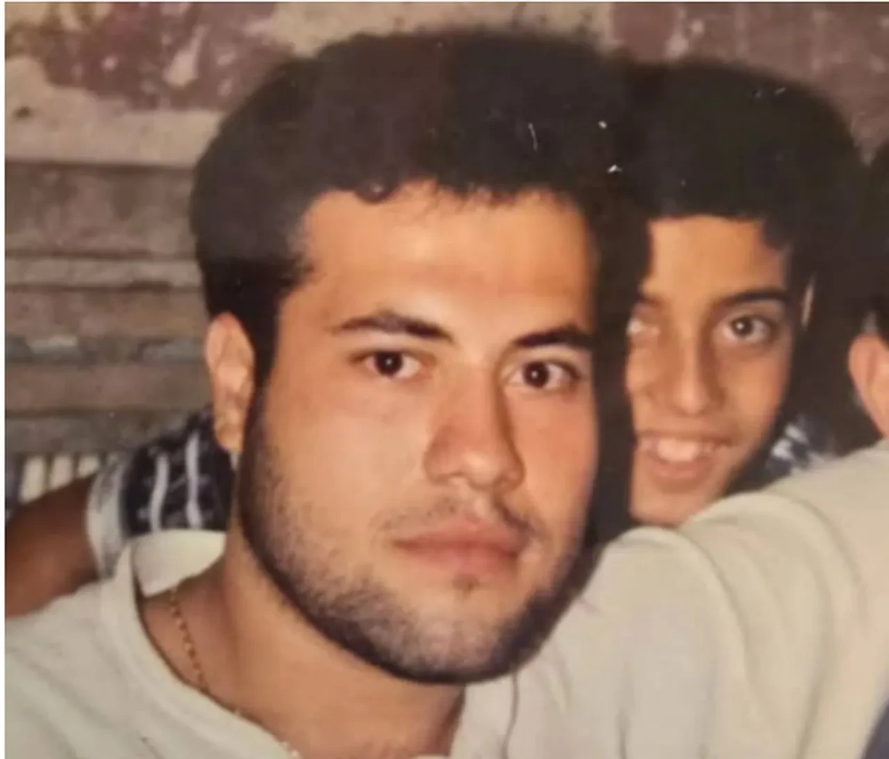 Kobra Murat 20 yaşındaki halini paylaştı! Görenler tanımakta güçlük çekti 