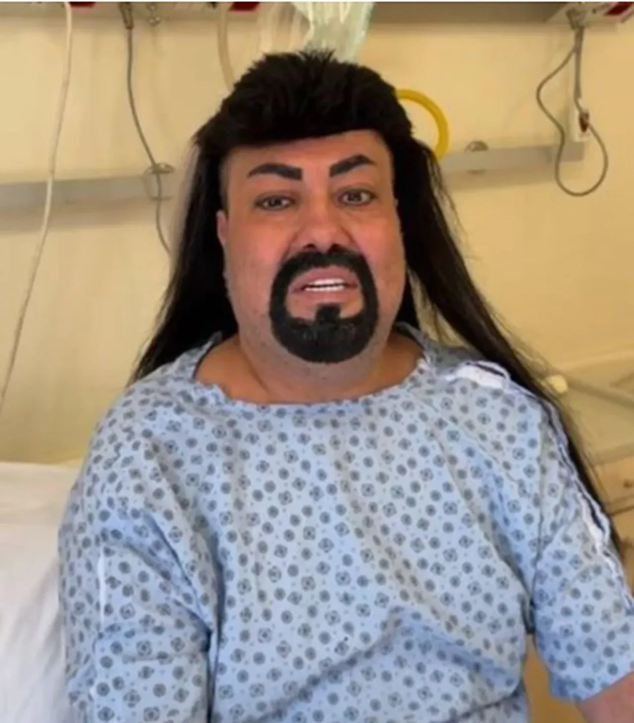 Kobra Murat 20 yaşındaki halini paylaştı! Görenler tanımakta güçlük çekti 