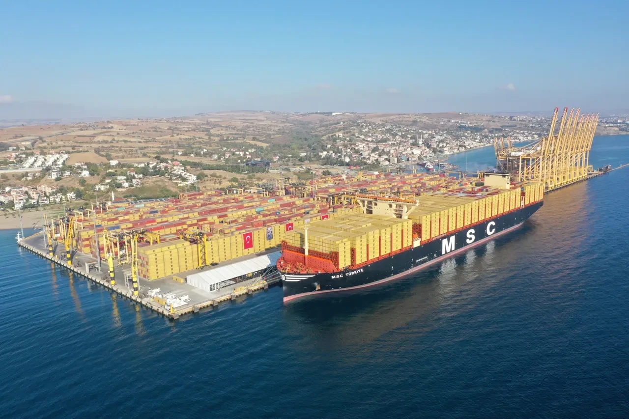 Limanlarda elleçlenen konteyner ve yük miktarı eylülde arttı