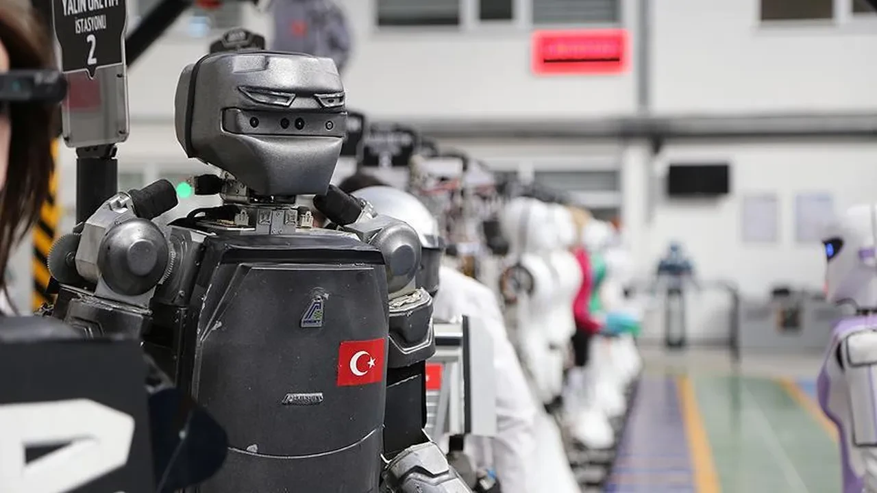 Önümüzdeki 10 yıl içinde hangi meslekler tarihe karışacak? İşte robotların hedefindeki o işler!