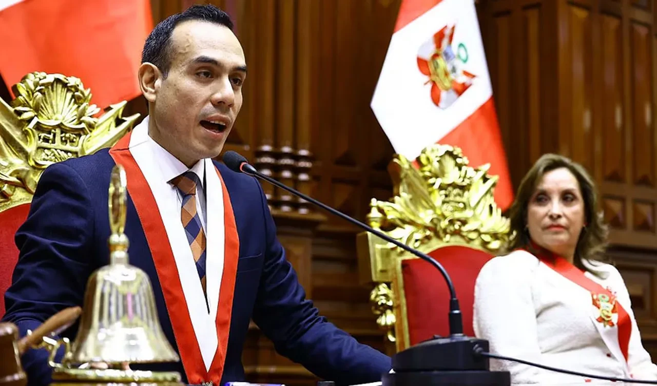 Peru siyasetinde hareketli saatler! Cumhurbaşkanı Dina Boluarte görevden alındı