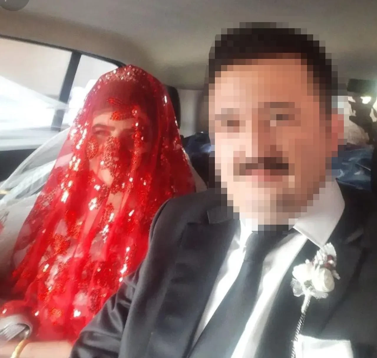 2 aylık eşinin boğazını keserek katletti, tahliye oldu: Caninin babasından tepki çeken paylaşım