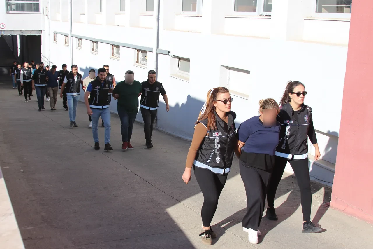 Adana'da nefes kesen operasyon! Sahte tapularla 80 milyon TL vurgun yapan şebeke çökertildi