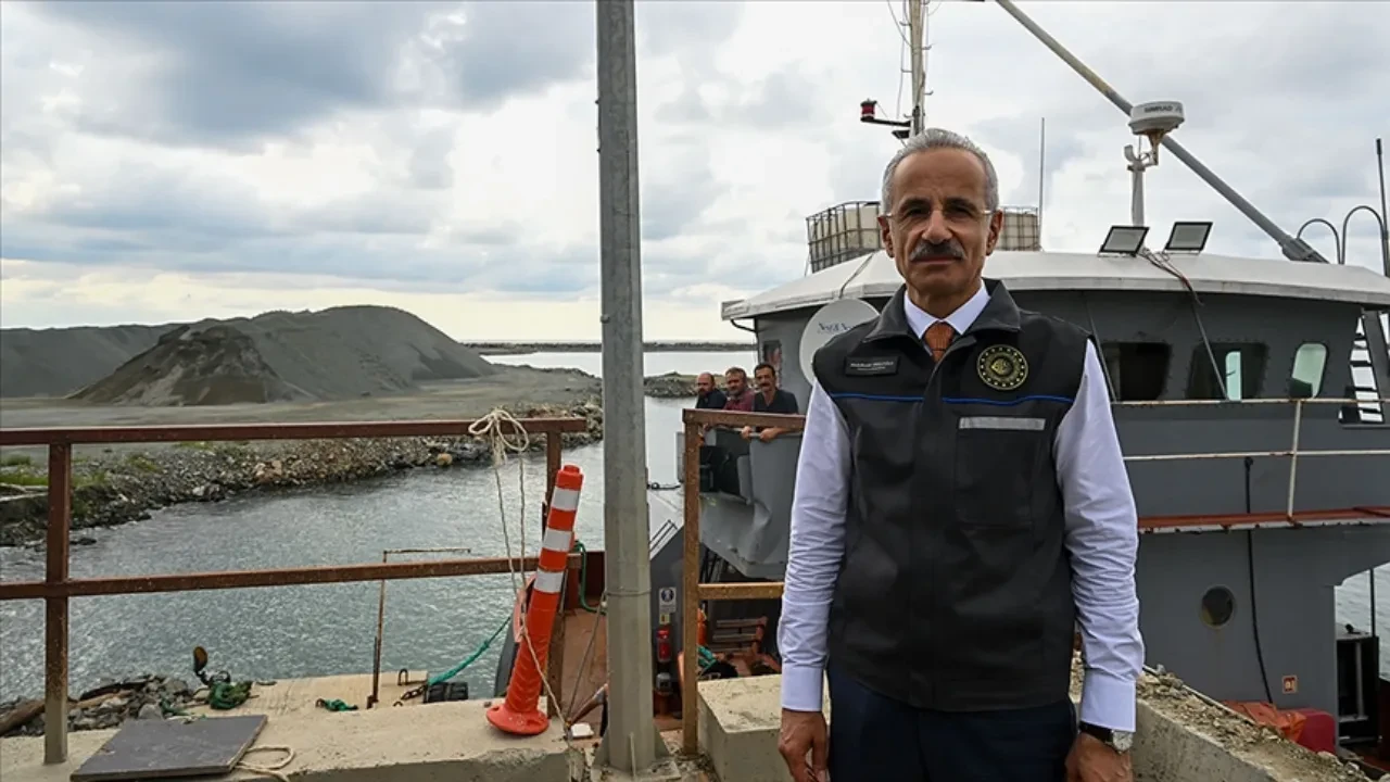 Bakan Uraloğlu açıkladı: İyidere Lojistik Limanı 2026’da tamamlanacak