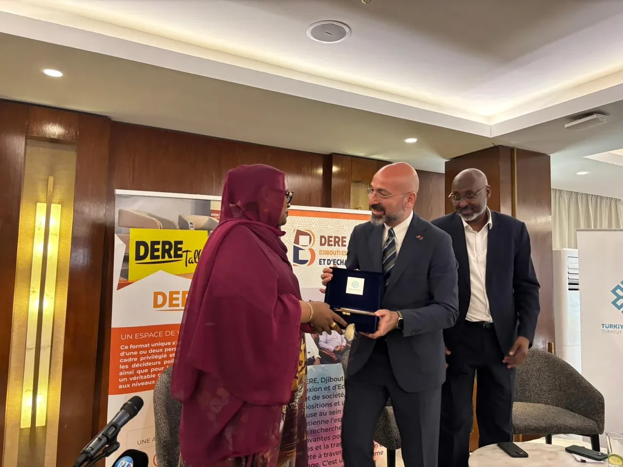 Cibuti'de Türkiye Maarif Vakfının katkılarıyla Eğitim ve Aile paneli düzenlendi
