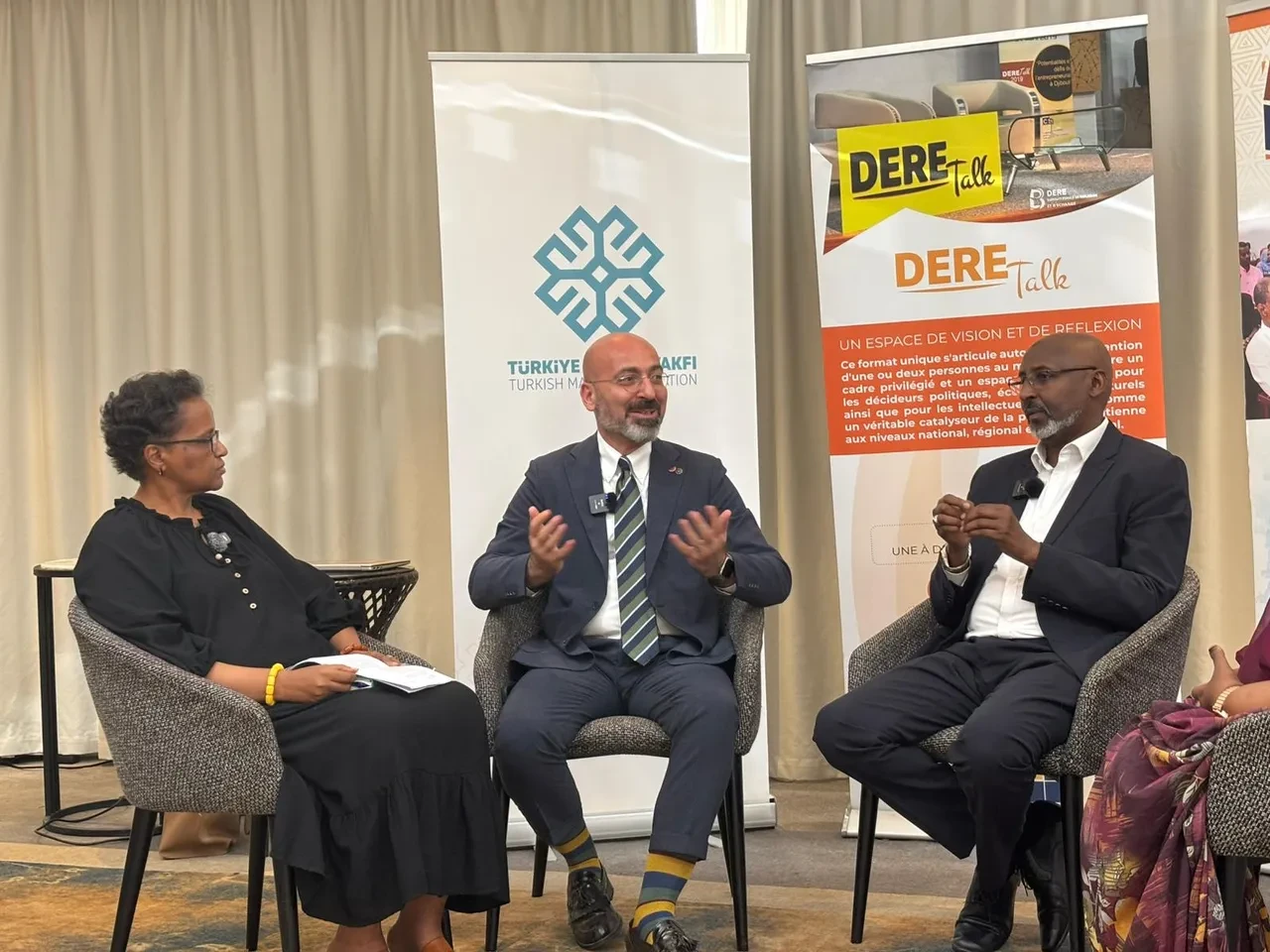 Cibuti'de Türkiye Maarif Vakfının katkılarıyla Eğitim ve Aile paneli düzenlendi