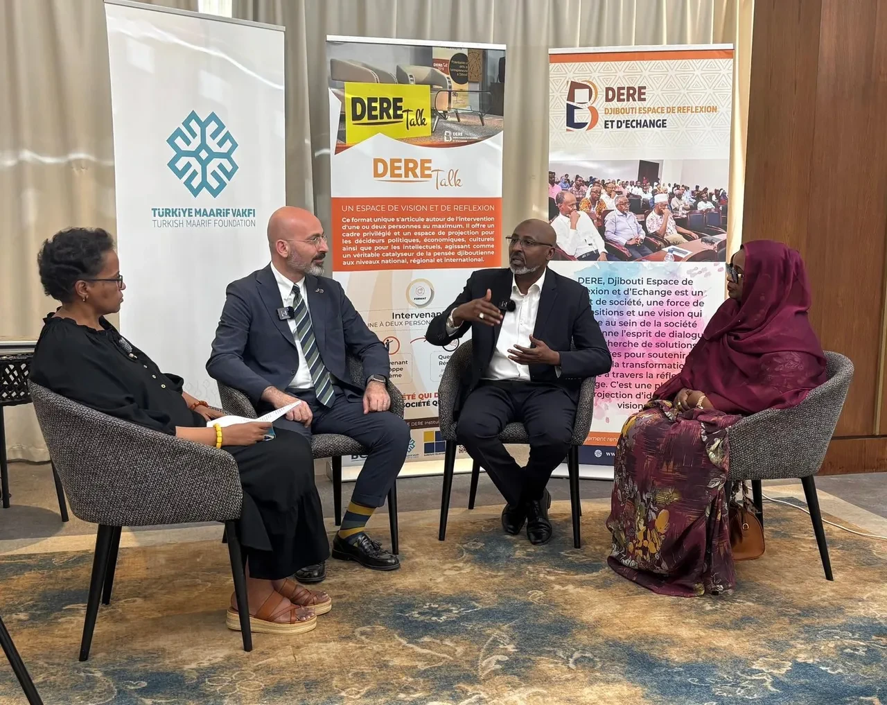Cibuti'de Türkiye Maarif Vakfının katkılarıyla Eğitim ve Aile paneli düzenlendi