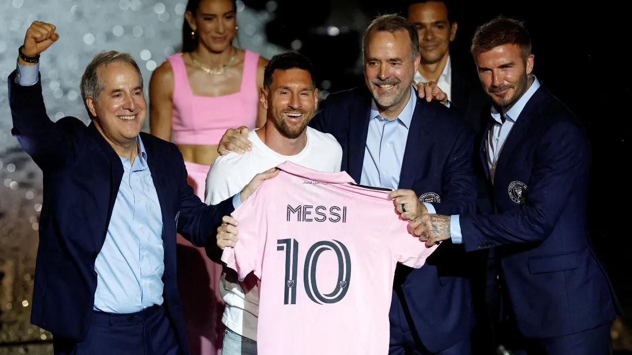 David Beckham Lionel Messi'nin yanına Brezilyalı yıldızı istiyor!