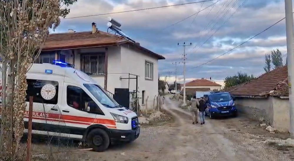 Çorum’da bir evin tandırlığında çıkan yangında tandırlık kullanılmaz hale geldi