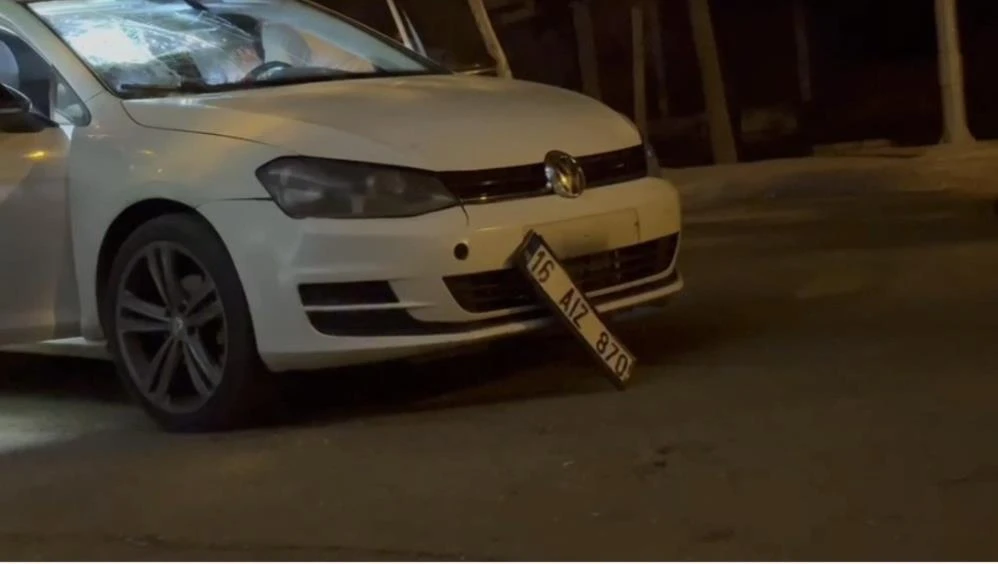 Siverek’te yolun karşısına geçmeye çalışan anne ve kızına araç çarptı