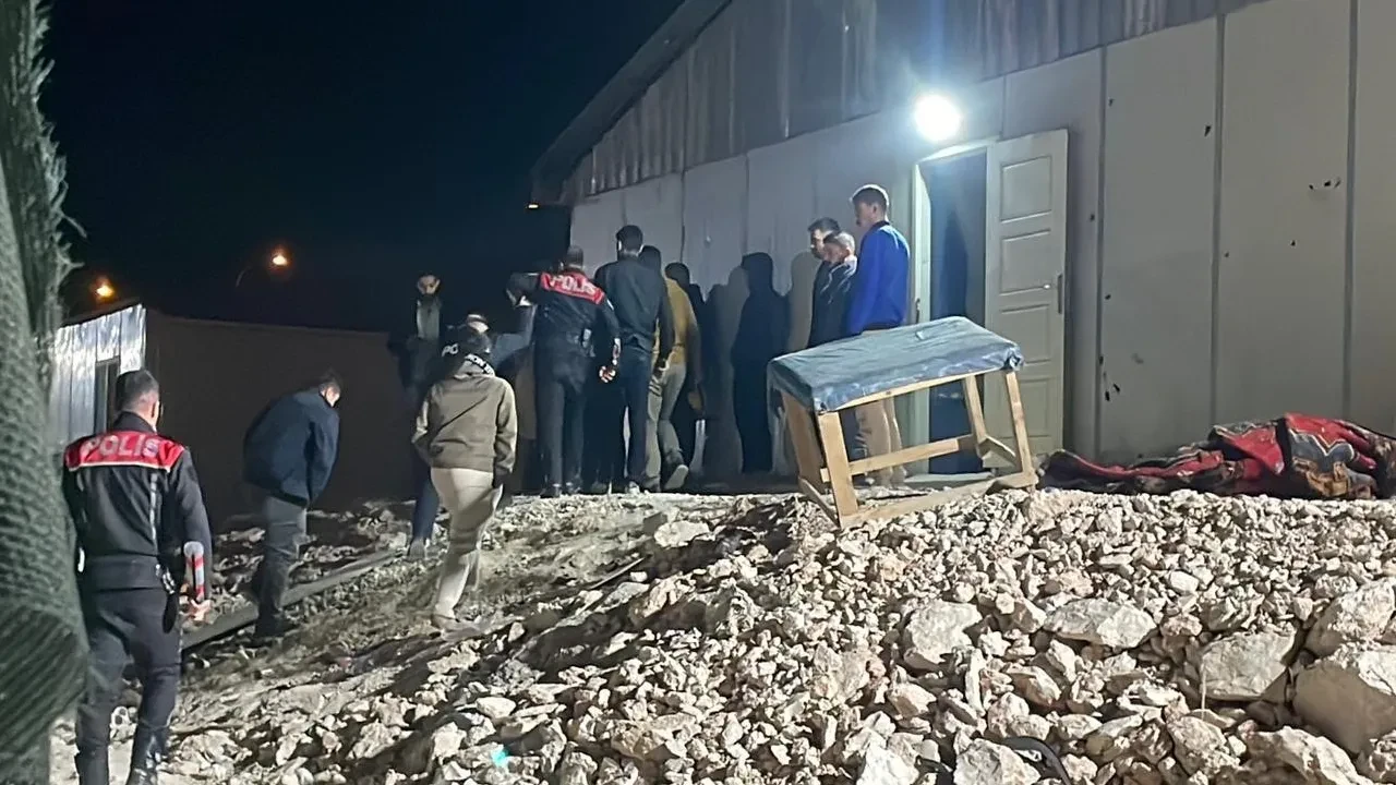 Karaman’da şantiye işçileri arasında  çıkan kavgada 4 kişi yaralandı