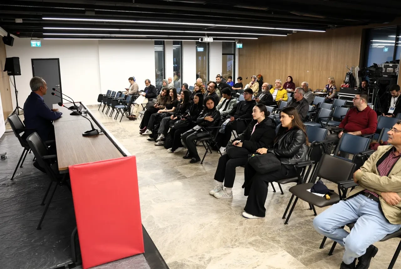 Kocaeli Kitap Fuarı’na hangi yazarlar gelecek 2025? 11 Ekim etkinlik takvimi