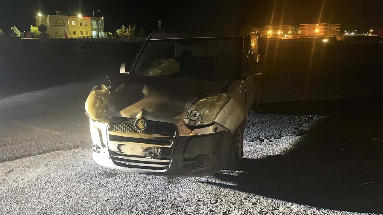 Şanlıurfa'da sivil polis aracı kaza yaptı: Yaralılar var