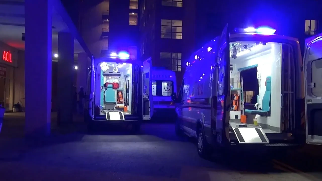 Şanlıurfa'da sivil polis aracı kaza yaptı: Yaralılar var