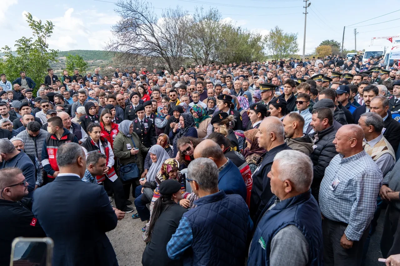 Şehit Astsubay memleketinde dualarla toprağa verildi!