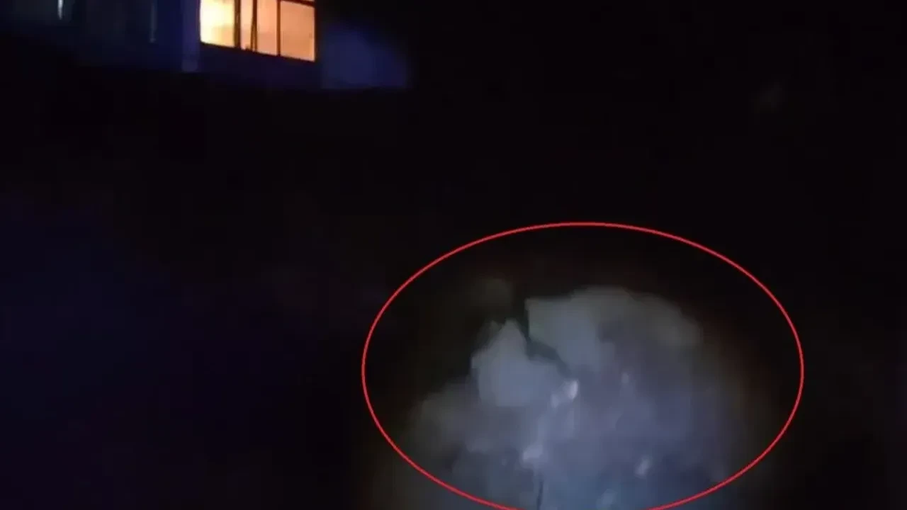 Serik’te toprak kayması: 3 aile tahliye edildi