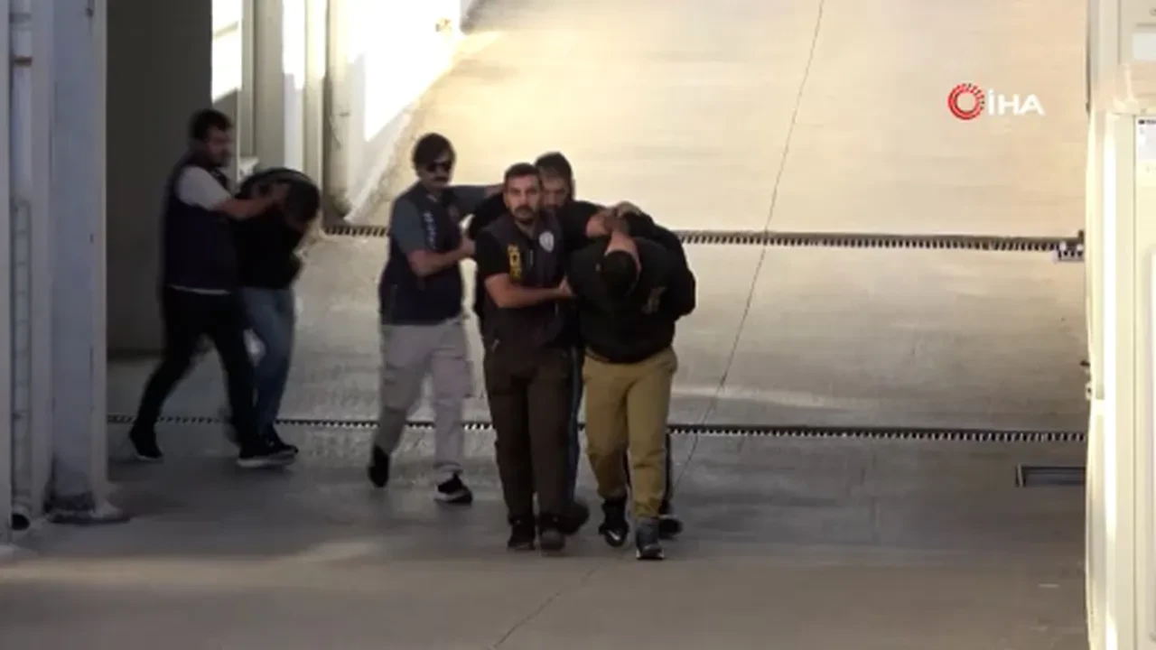 Araba alacaklar dikkat bu tuzağa düşmeyin! 'Sazan sarmalı' dolandırıcılarının taktiği ortaya çıktı