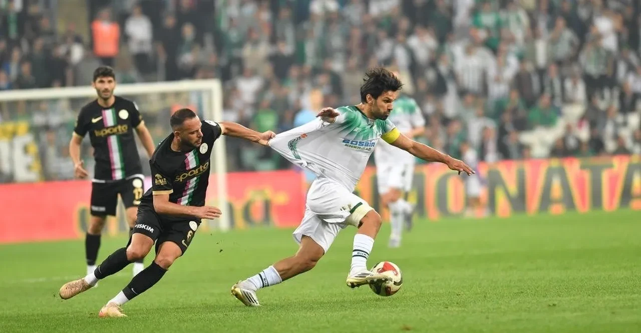 Bursaspor maçı hangi kanalda, nereden canlı izlenir, saat kaçta? Menemenspor'u kendi evinde ağırlayacak