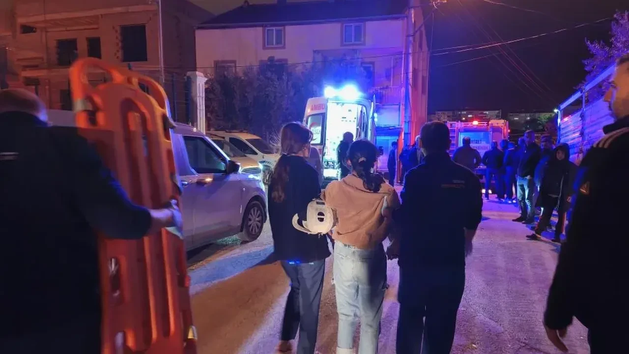 Düğün hazırlığı yapılan evde çökme: Çok sayıda yaralı hastaneye kaldırıldı